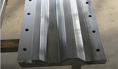 拉擠模具的自動(dòng)化生產(chǎn)解決方案探討